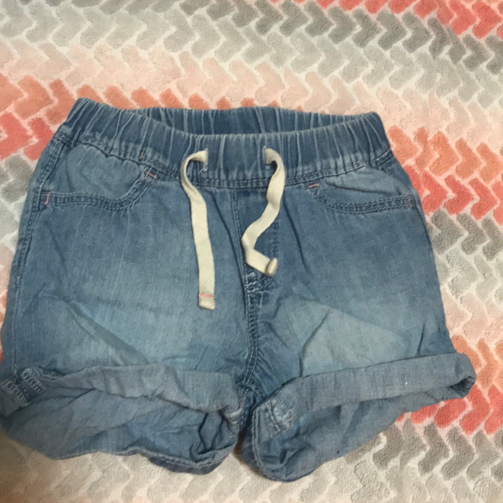 Cute light denim shorts